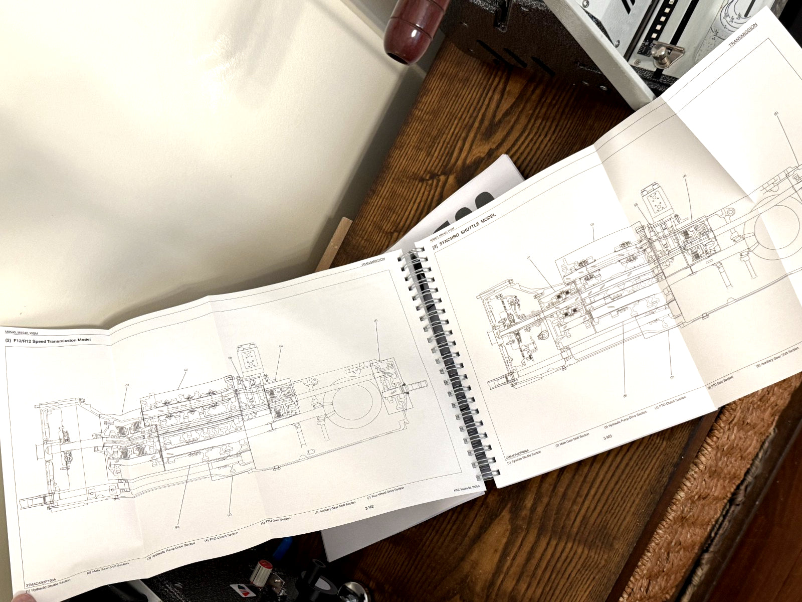 KUBOTA M8540 M9540 WORKSHOP MANUAL - STEEL BOUND - COVERS - 2 VOLS - XL FOLDOUTS