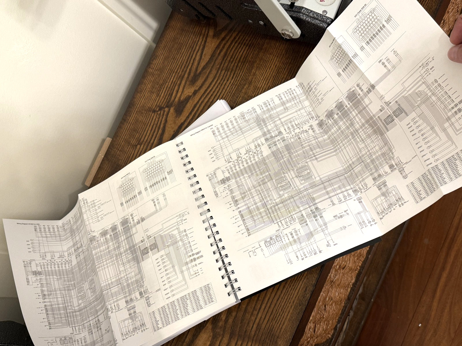 KUBOTA M95X M105X M125X WORKSHOP MANUAL - WIRE BOUND - TOUGH COVERS - FOLDOUTS!